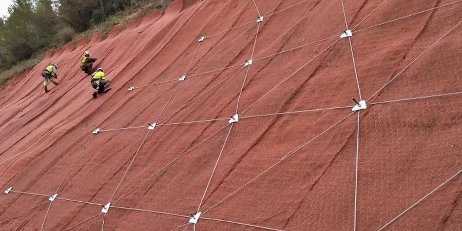 Illustrative image of Slope stability analysis in Drummondville